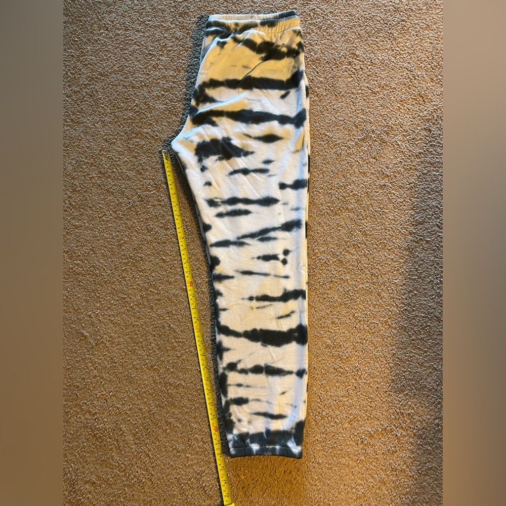 Zella Black & Cream Tie-Dye Jogger Pants - Picture 7 of 10